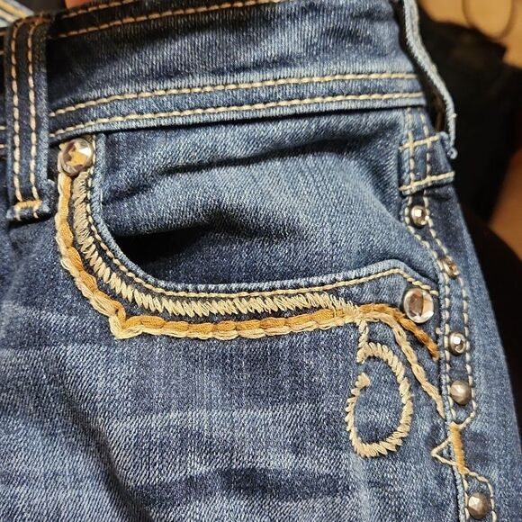 Ariat Women's "Turquoise" Bejeweled Bootcut Jeans in 26 Long (US 2 Long) - Picture 10 of 12